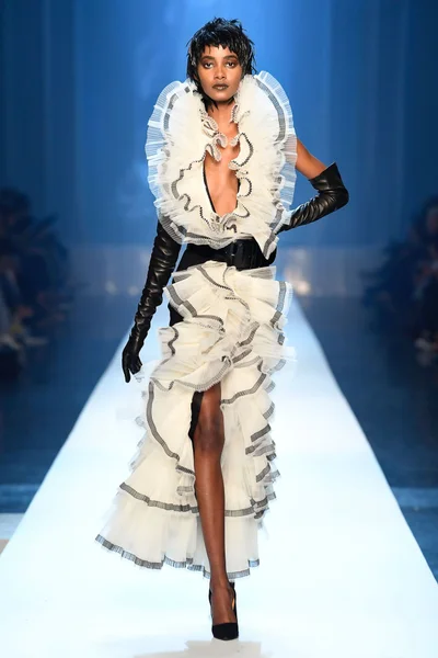 Look 35